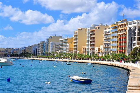 sliema malta walking tour.